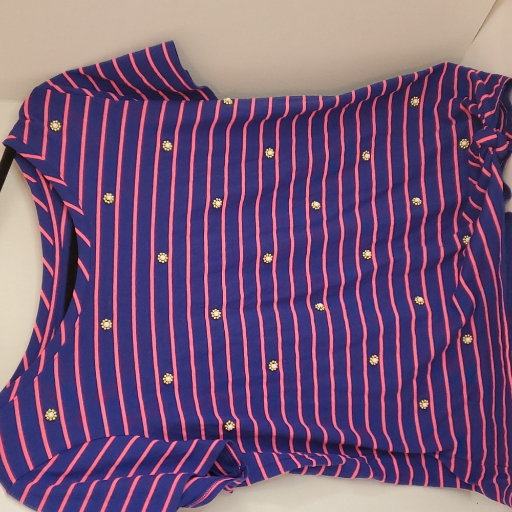 Lilly Pulitzer Shirt Sleeve Knitted T with Pearl Embelishments XL